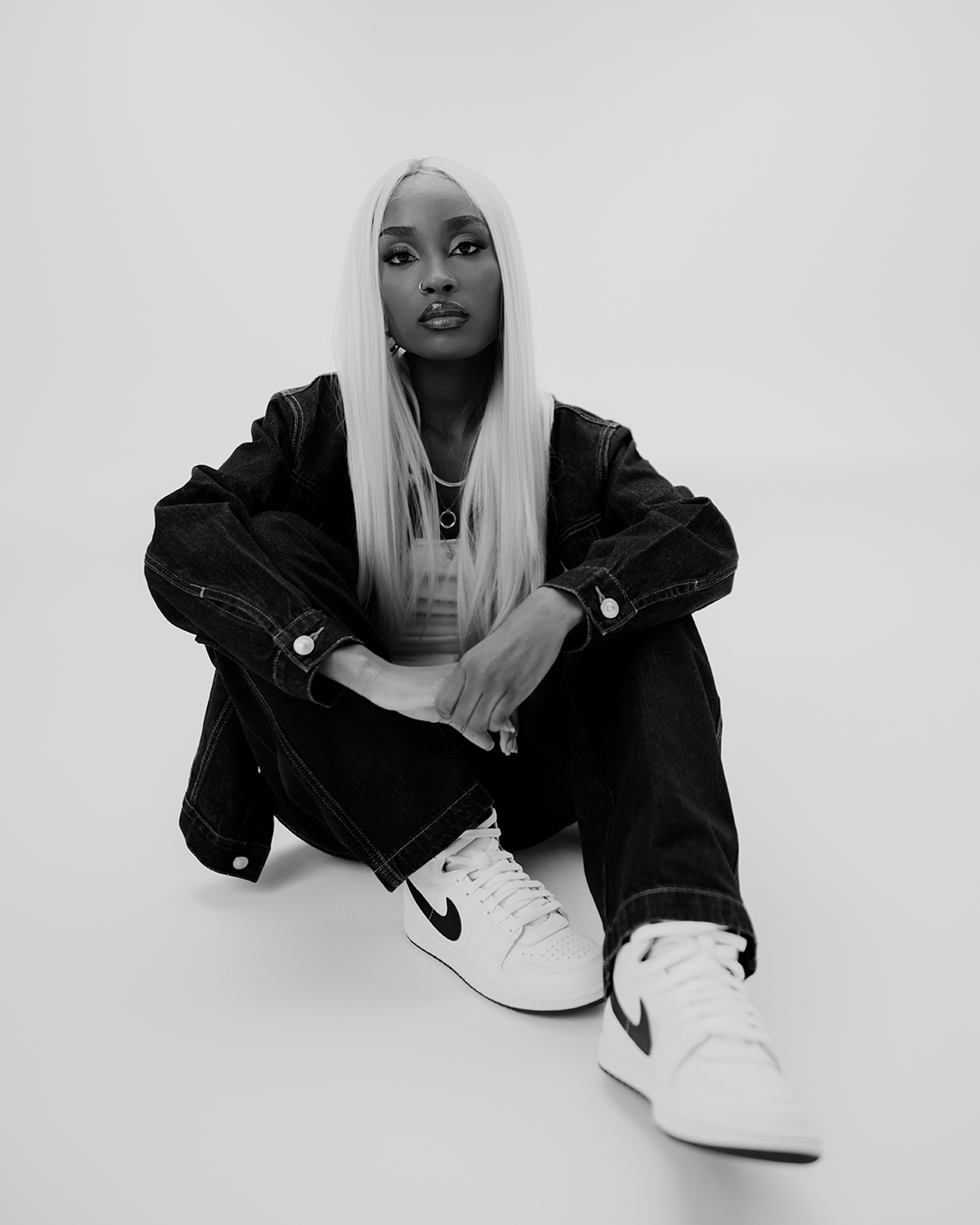 Ra mắt A Ma Maniére và Jordan Air Ship phiên bản mới White/Black vào tháng 8 - 11