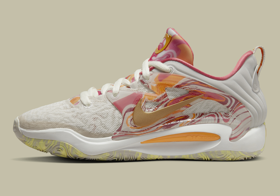 Ra mắt giày mới: AJ1 '85 Black/White, AJ13 Playoffs, All-Star Nikes, và nhiều hơn thế - 8