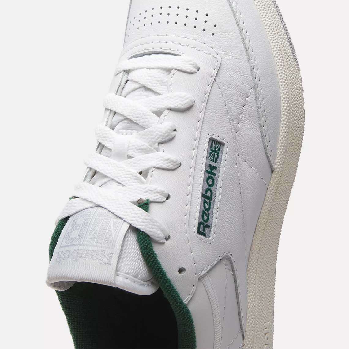 Reebok Club C 85 'Chalk/Dark Green': Sự kết hợp tuyệt vời cho phong cách thể thao - 6