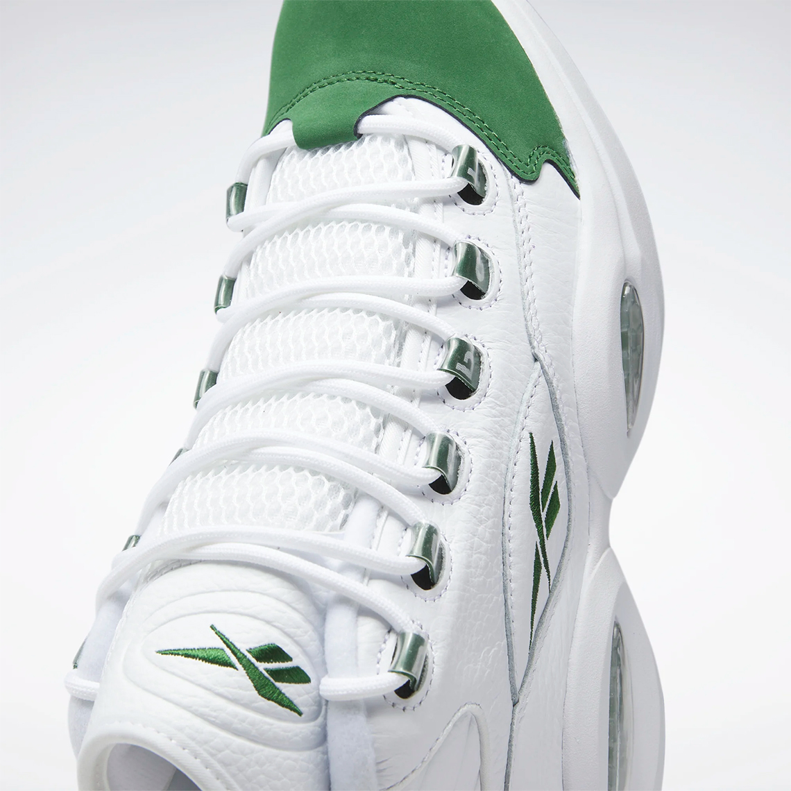 Reebok Question trở lại với màu sắc đội Michigan State Spartans - 7