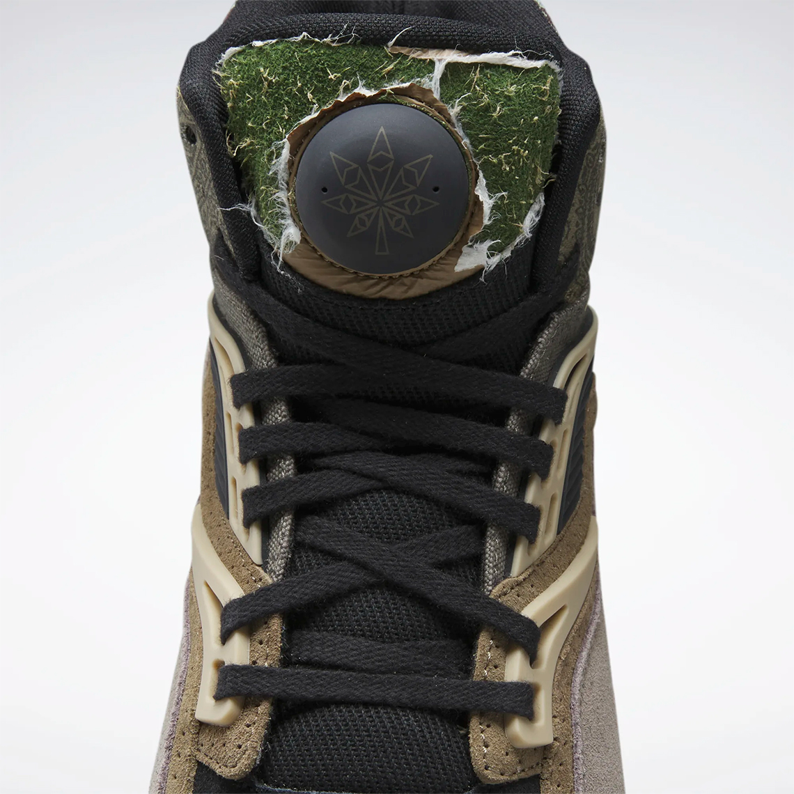 Reebok ra mắt bộ sưu tập 420 mới cho ngày lễ hóa duy nhất trong năm - 9