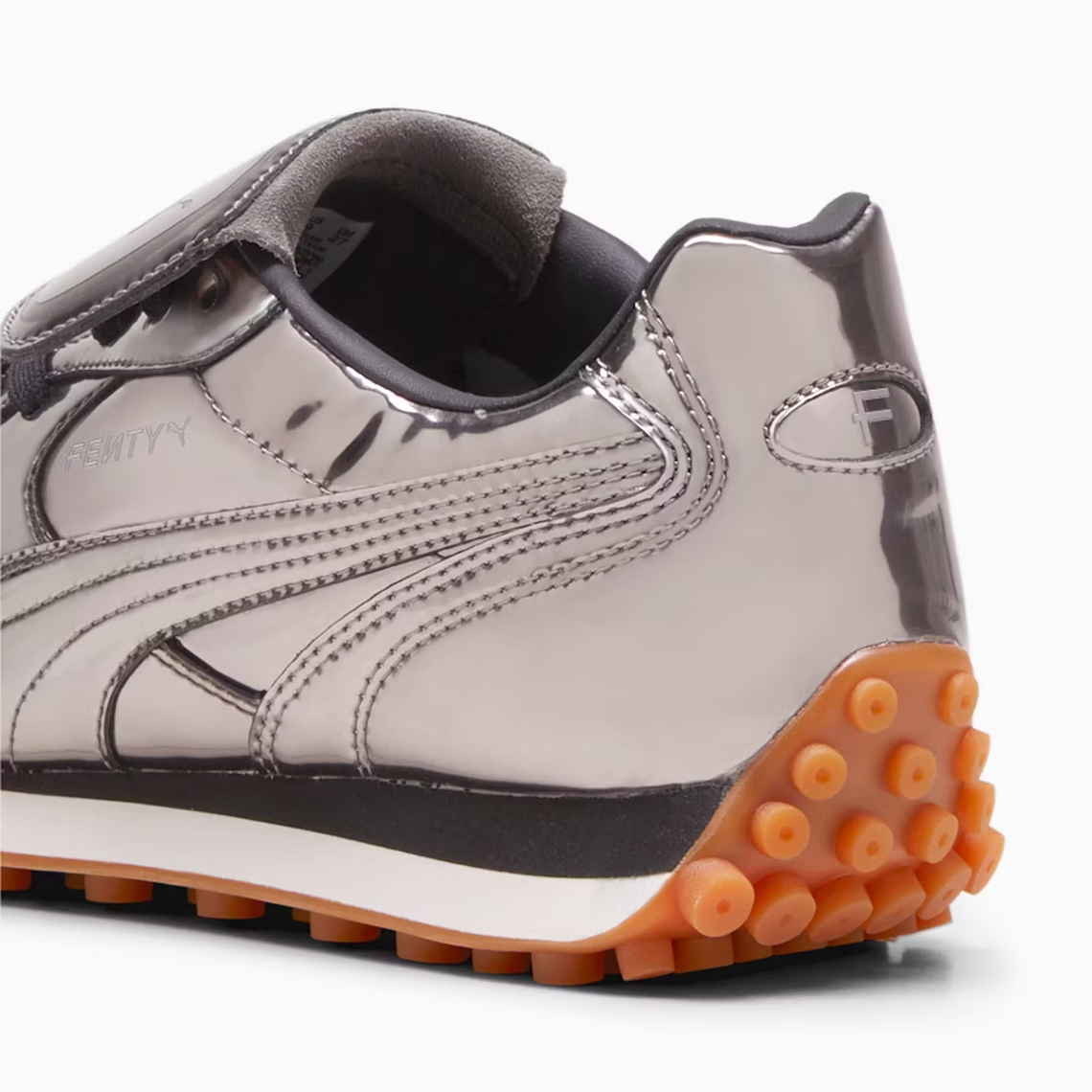 Rihanna và PUMA Hợp Tác Tái Xuất: Bộ Sưu Tập FENTY x PUMA Avanti Ra Mắt - 11