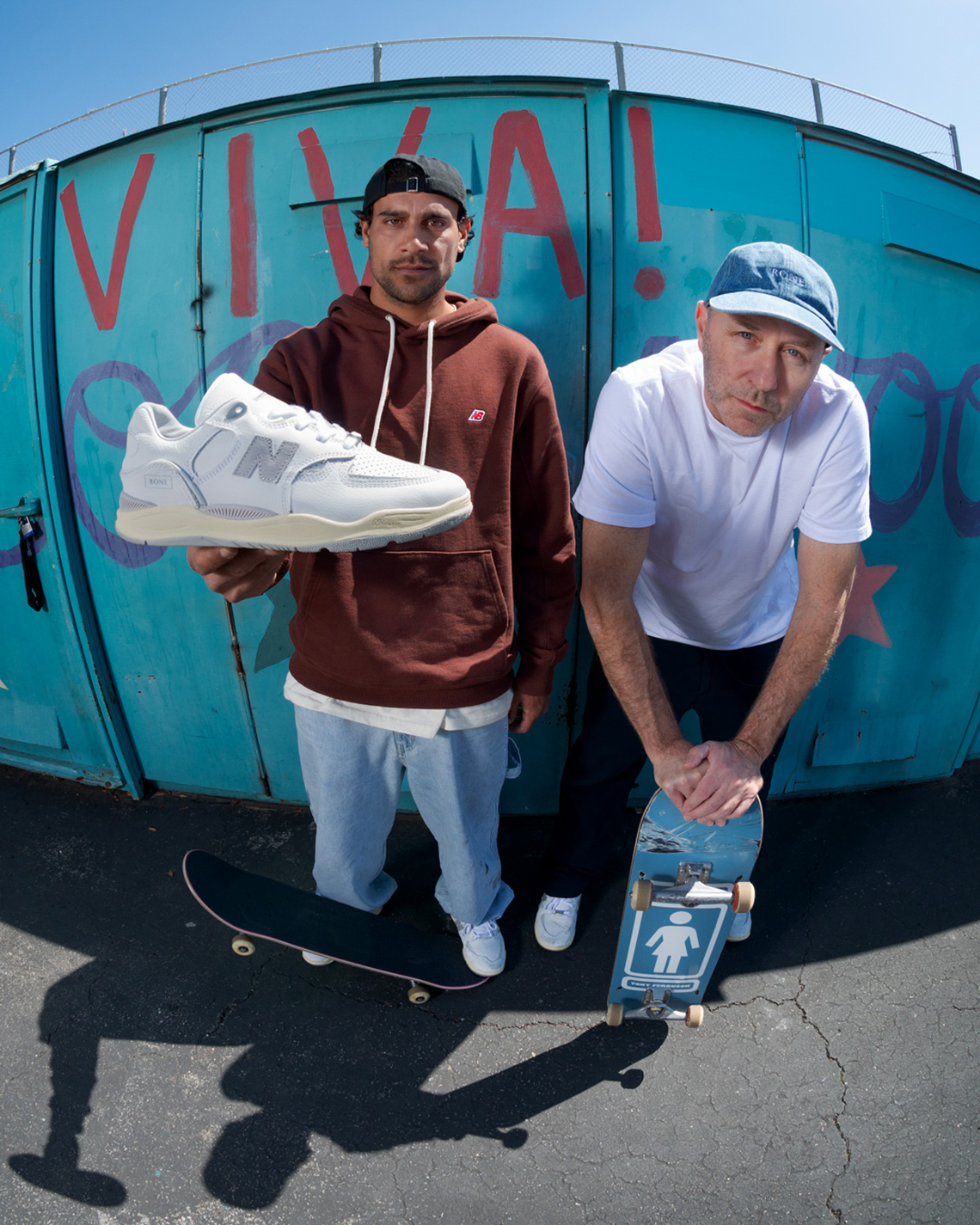 Rone mang đến bộ sản phẩm màu trắng/xám tinh khiết cho NB Numeric Tiago Lemos 1010 - 10