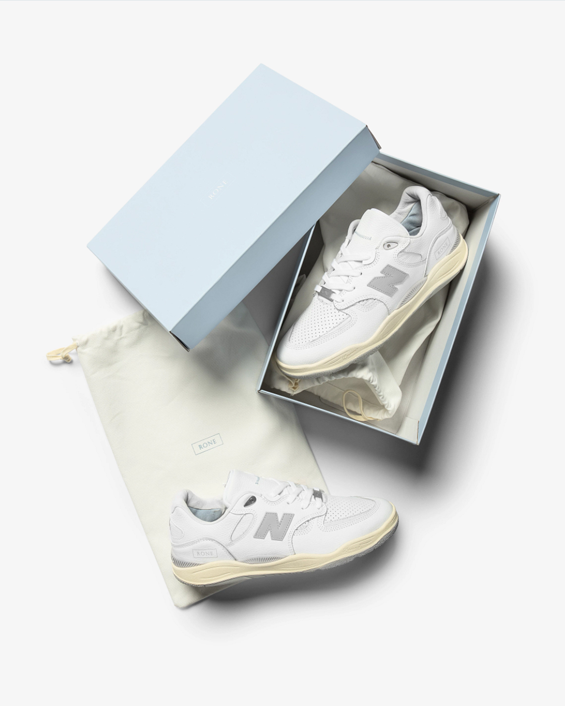 Rone mang đến bộ sản phẩm màu trắng/xám tinh khiết cho NB Numeric Tiago Lemos 1010 - 2