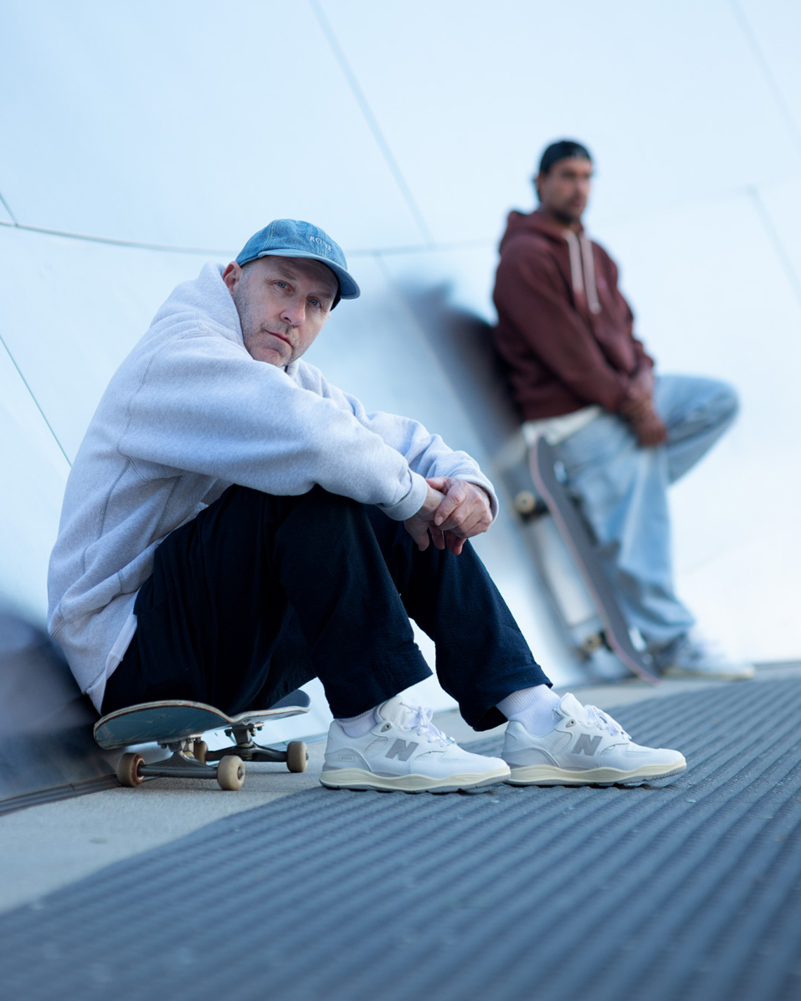 Rone mang đến bộ sản phẩm màu trắng/xám tinh khiết cho NB Numeric Tiago Lemos 1010 - 4