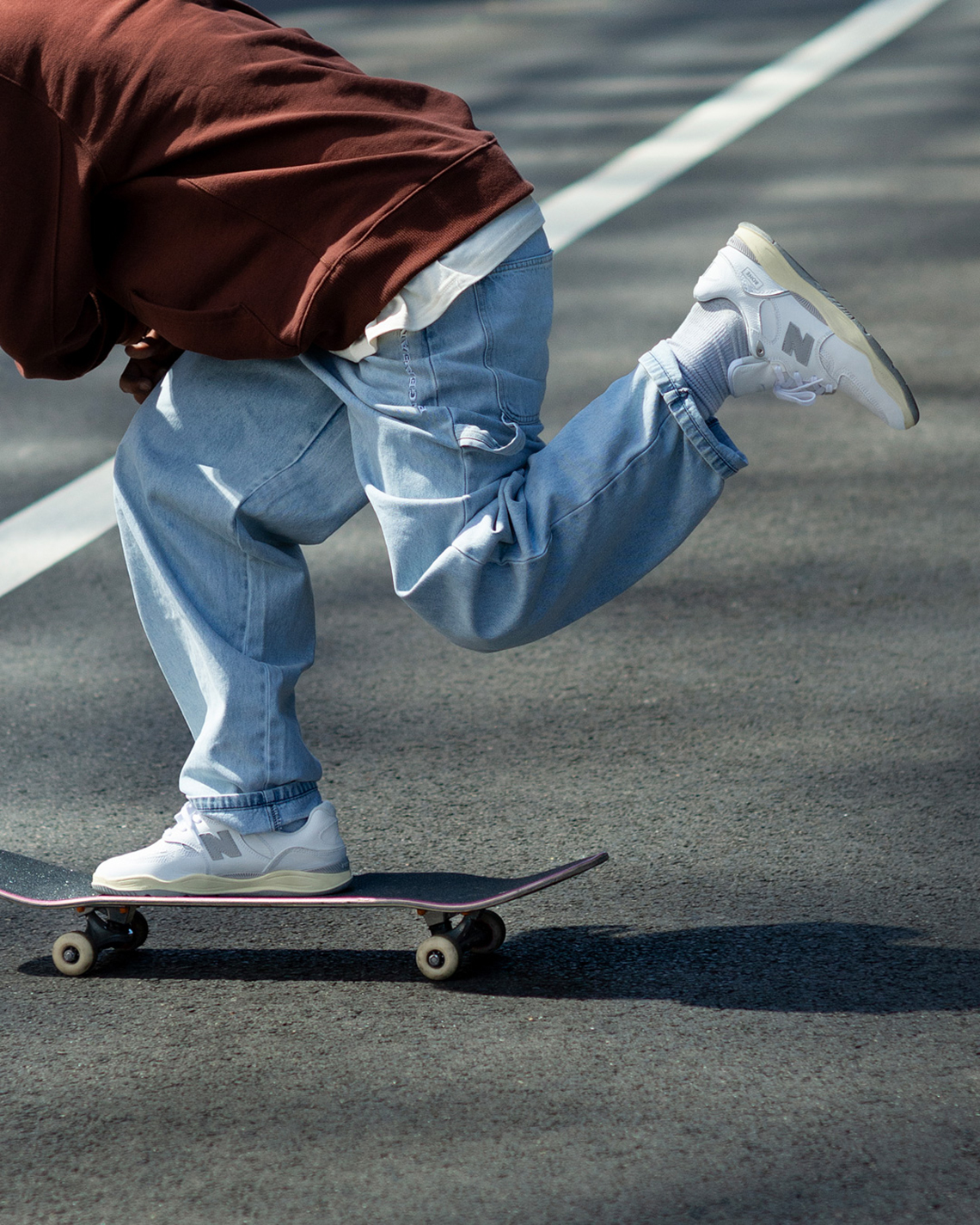 Rone mang đến bộ sản phẩm màu trắng/xám tinh khiết cho NB Numeric Tiago Lemos 1010 - 7