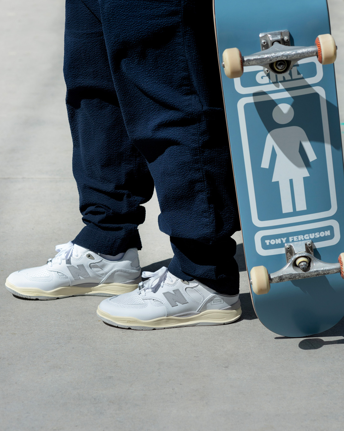 Rone mang đến bộ sản phẩm màu trắng/xám tinh khiết cho NB Numeric Tiago Lemos 1010 - 8