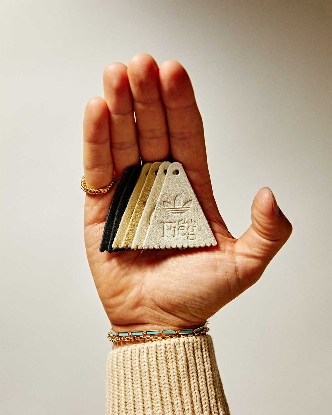 Ronnie Fieg hợp tác với adidas và Clarks Wallabee để tạo ra những mẫu giày mới - 2