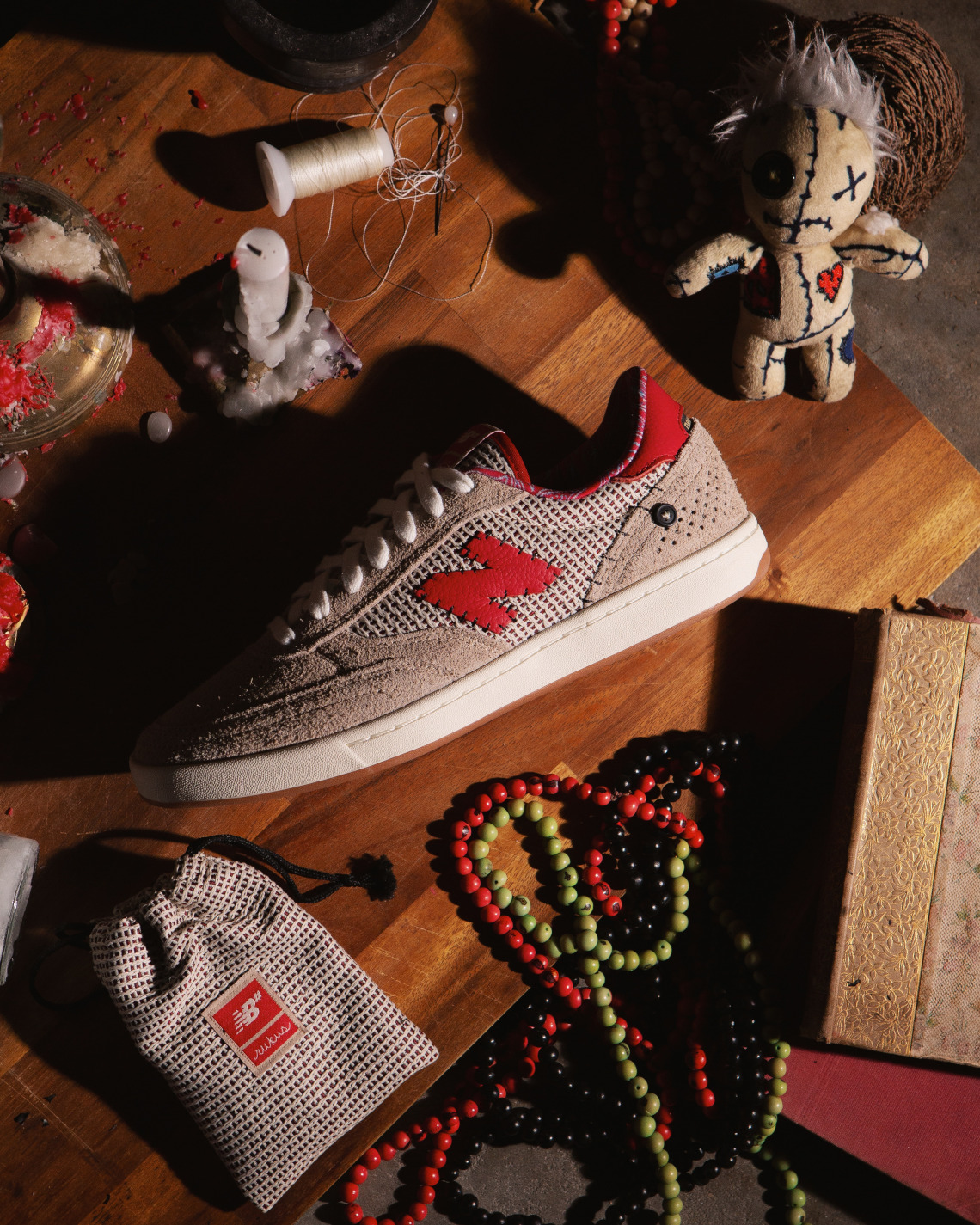 Rukus và New Balance Numeric Hợp Tác: Bí Mật Sneaker Với Chất Voodoo Độc Đáo! - 4