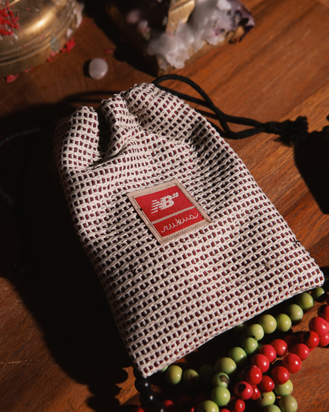 Rukus và New Balance Numeric Hợp Tác: Bí Mật Sneaker Với Chất Voodoo Độc Đáo! - 7