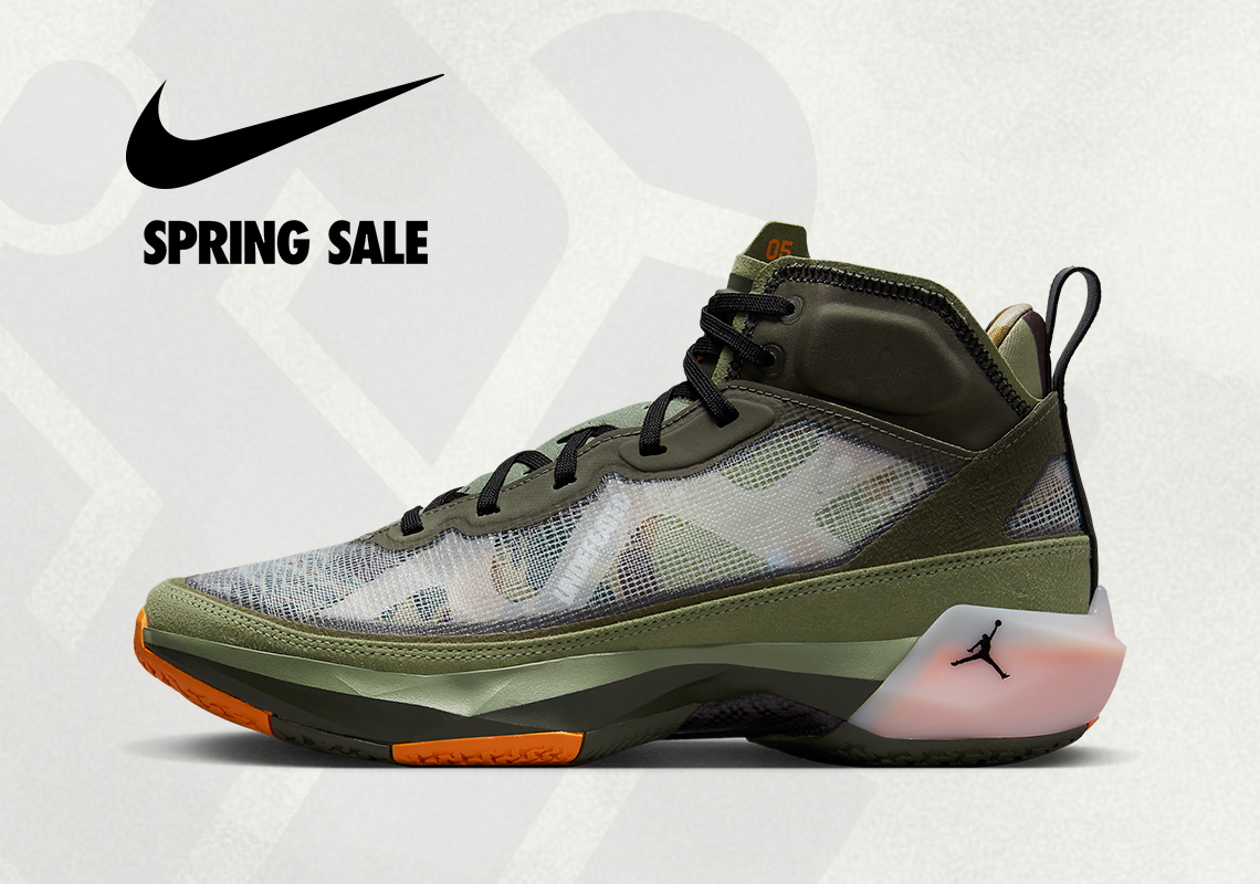 Sale Mùa Xuân Nike: Tận Hưởng Giá Ưu Đãi Cho 20 Đôi Giày Sneaker Tuyệt Vời - 24