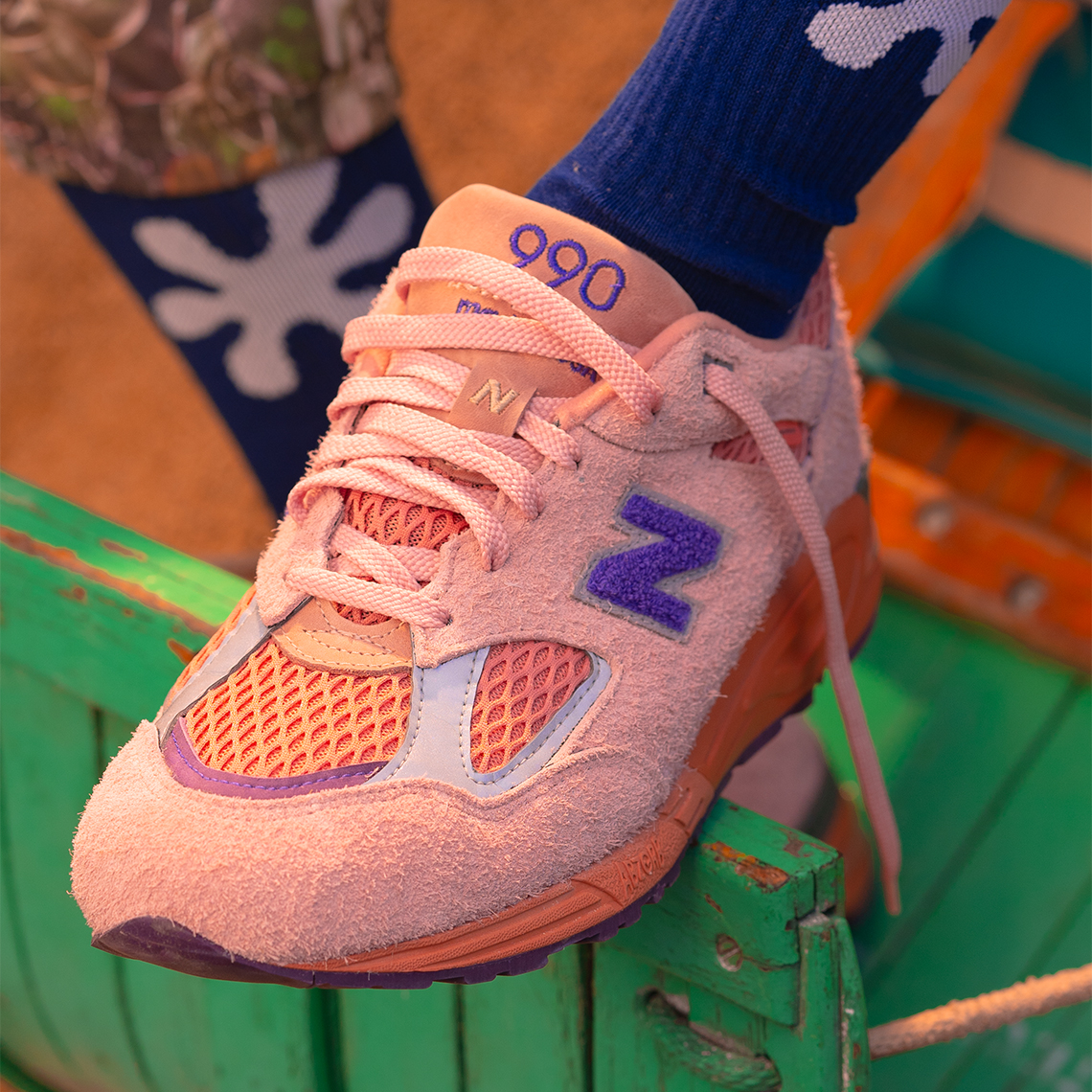 Salehe Bembury New Balance 990v2 Sand Be The Time được phát hành vào 22/12/2022 - 2