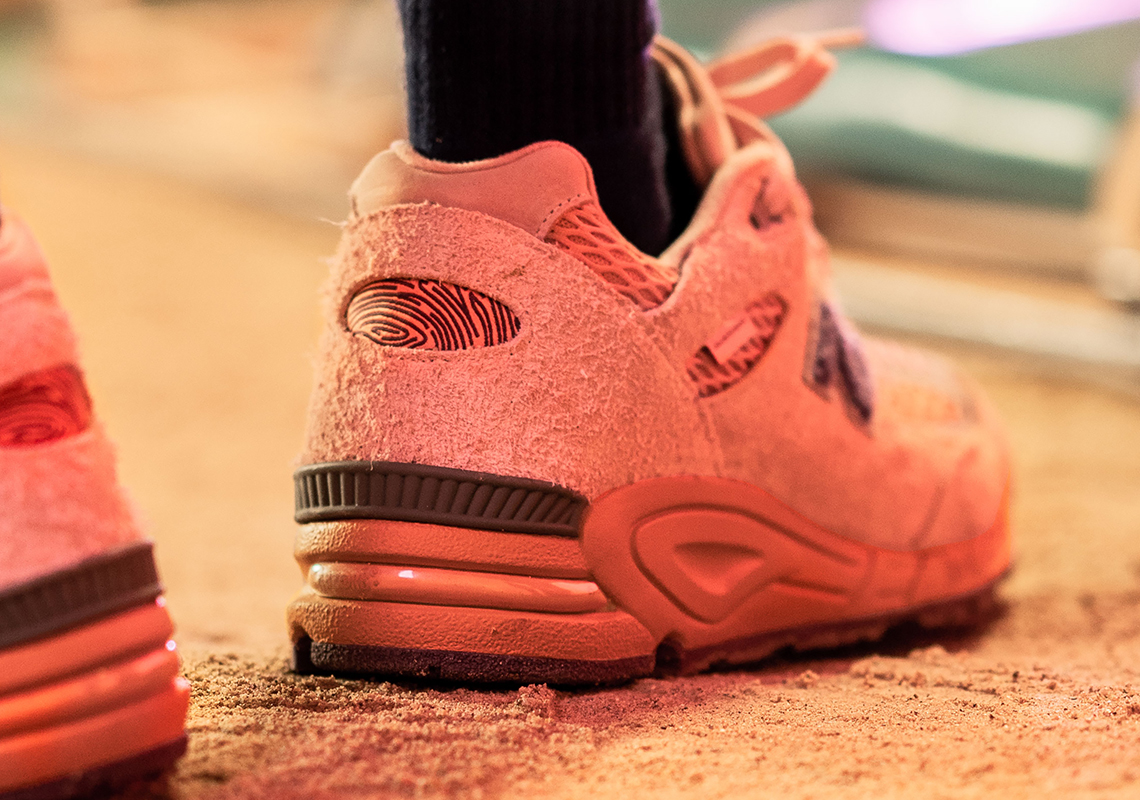 Salehe Bembury New Balance 990v2 Sand Be The Time được phát hành vào 22/12/2022 - 4