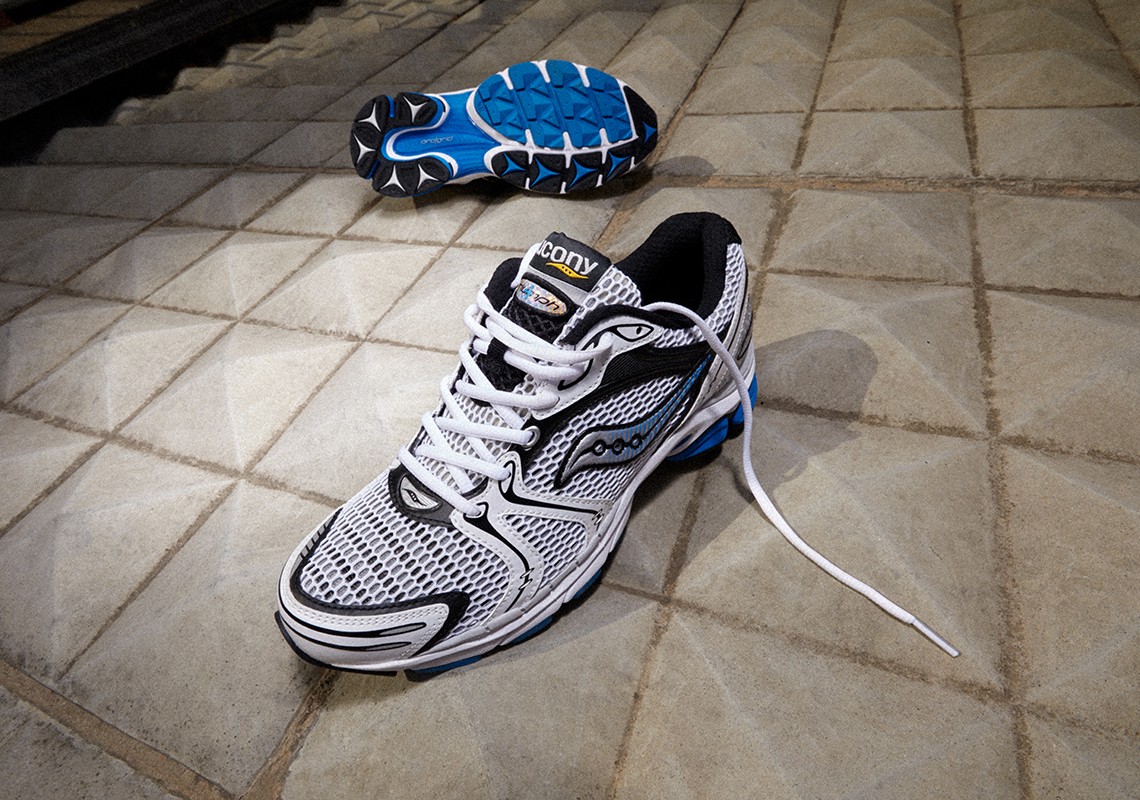 Saucony Originals phát hành lại ProGrid Triumph 4 năm 2007 - 6