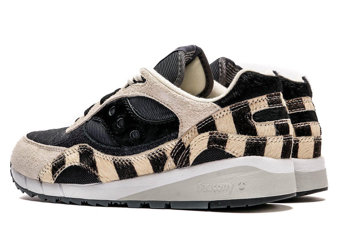 Saucony Shadow 6000 'Raccoon': Sự Kết Hợp Độc Đáo Của Màu Sắc Đen Trắng - 5