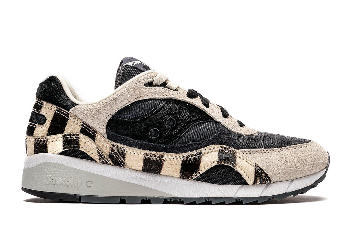 Saucony Shadow 6000 'Raccoon': Sự Kết Hợp Độc Đáo Của Màu Sắc Đen Trắng - 6