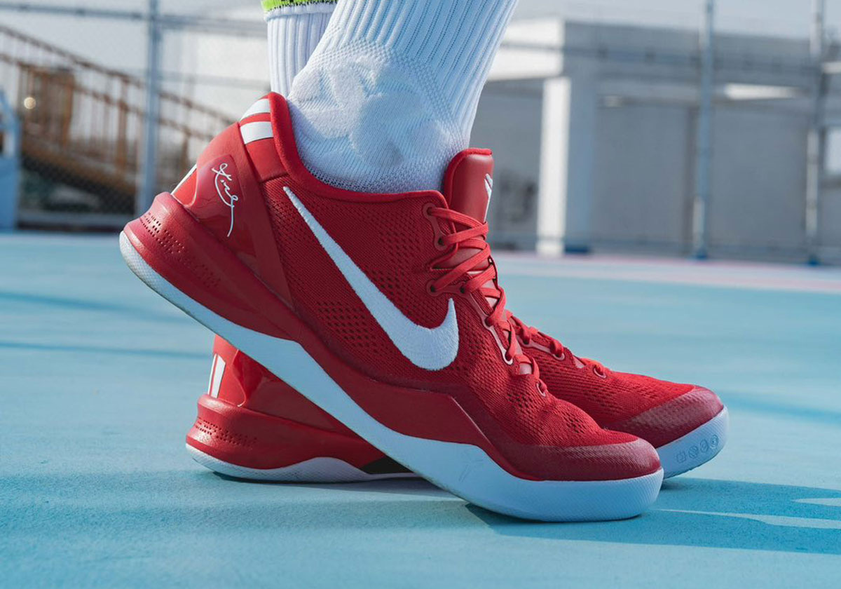Siêu Phẩm Mới: Nike Kobe 8 Protro University Red Sắp Ra Mắt! - 2