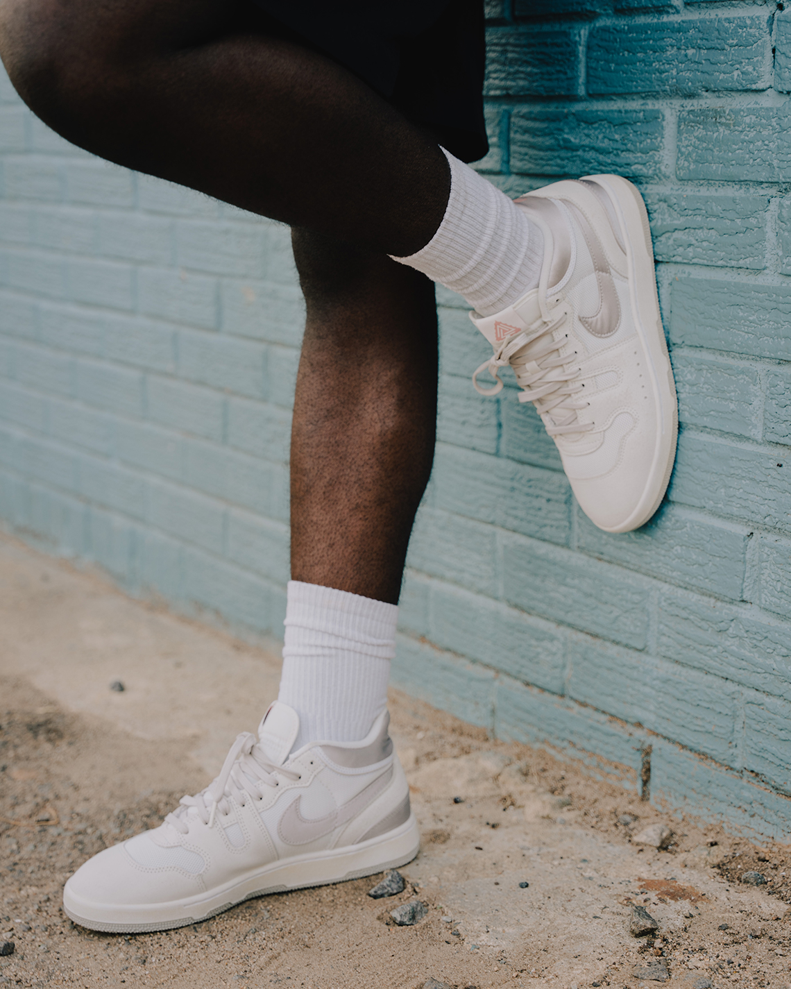 Social Status x Nike Mac Attack 'Silver Lining': Sự hợp tác đáng chú ý mang đến sự mới mẻ cho biểu tượng thời trang! - 6