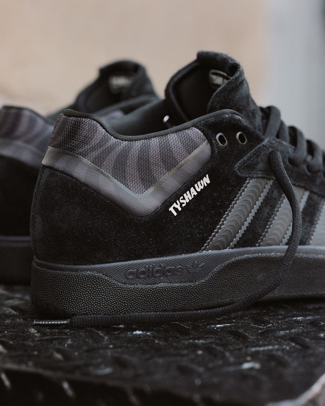 Spitfire và Adidas hợp tác với mẫu giày Tyshawn - 4