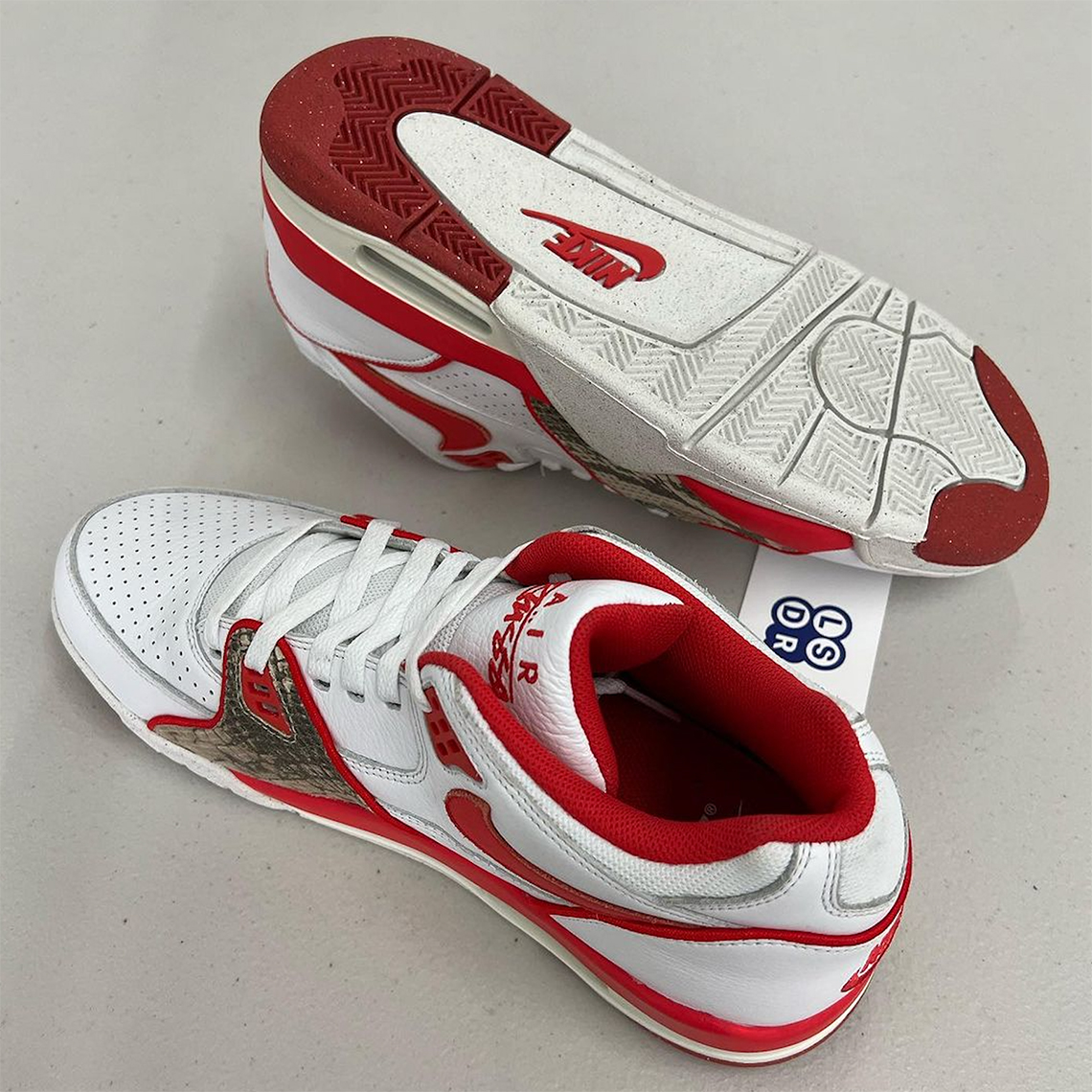 Stussy Kỷ Niệm 35 Năm Cùng Nike Air Flight 89: Phiên Bản Đặc Biệt Sắp Ra Mắt - 9