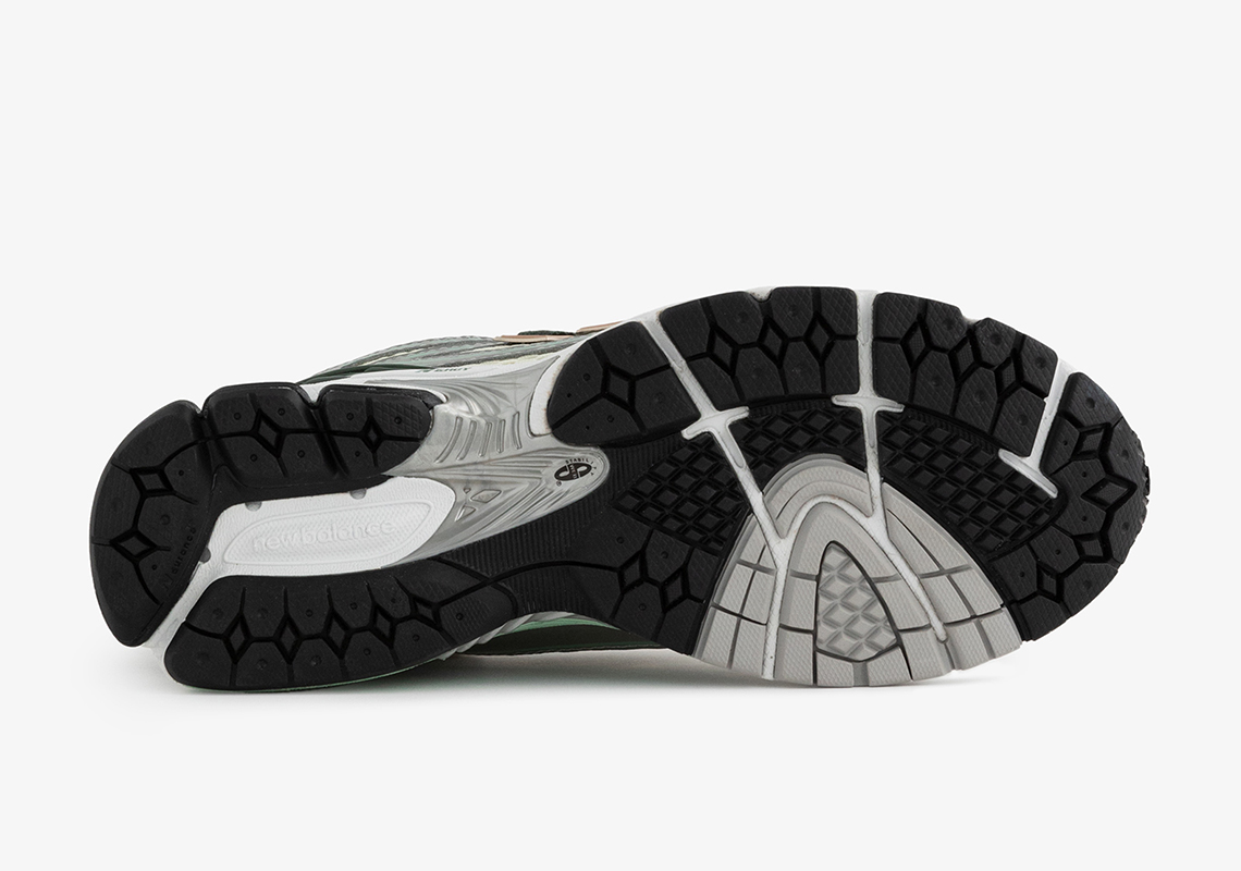 Sự hợp tác giữa Aimé Leon Dore và New Balance 1906R được phát hành vào ngày 4 tháng 5 - 8