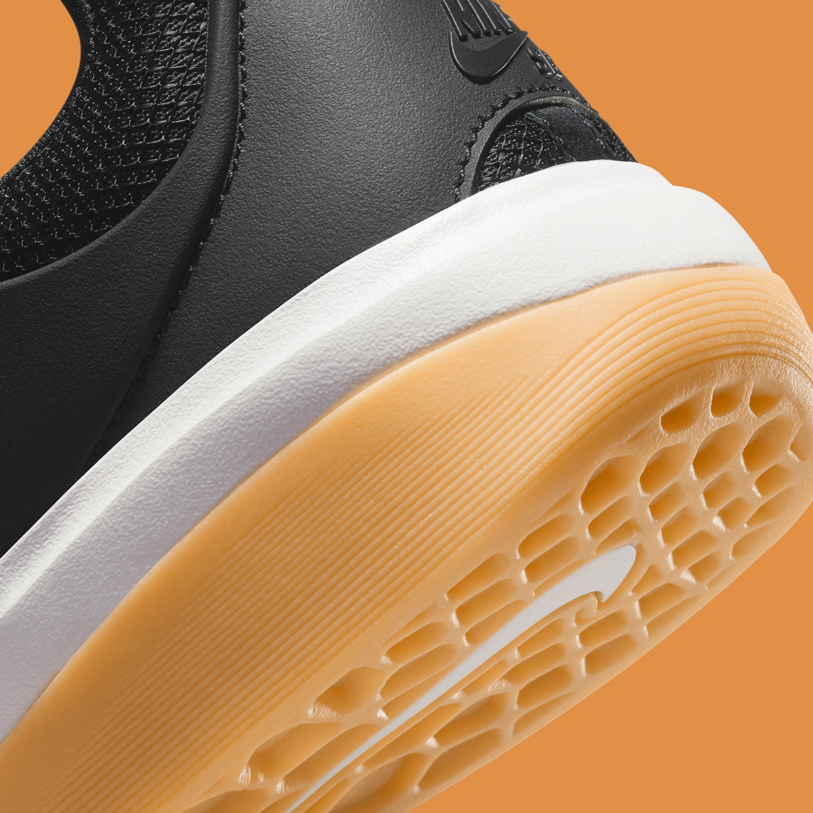 Sự kết hợp cổ điển Đen/Gum của Nike SB Nyjah 3 sắp sẵn sàng - 7