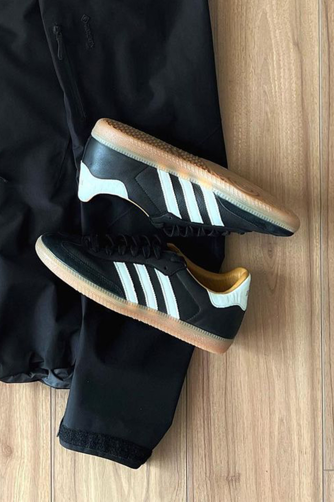 Sự kết hợp của Hai phong cách JJJJound x Adidas Samba - 3