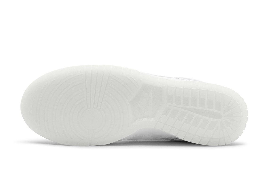 Sự kết hợp giữa CLOT, fragment design và Nike Dunk Low sẽ ra mắt vào ngày 19/5/2023 - 16