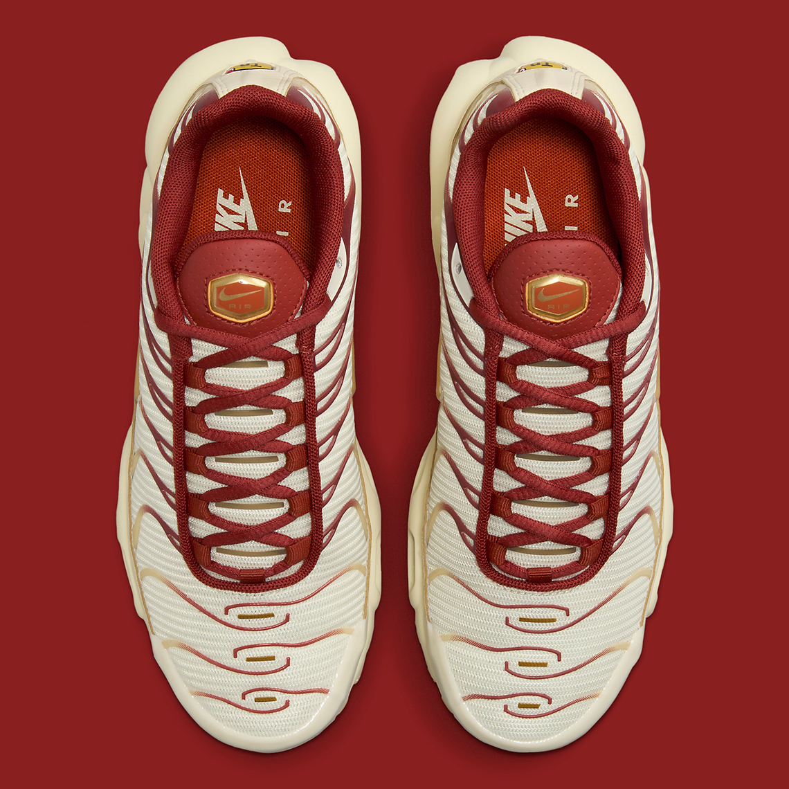 Sự kết hợp màu đỏ đội vàng tạo nên phong cách hoàng gia cho Nike Air Max Plus - 6