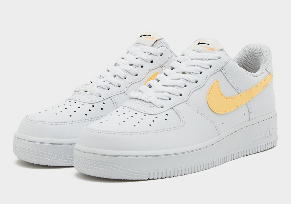 Sự ra mắt đồ họa mới của Nike Air Force 1 Low - 1