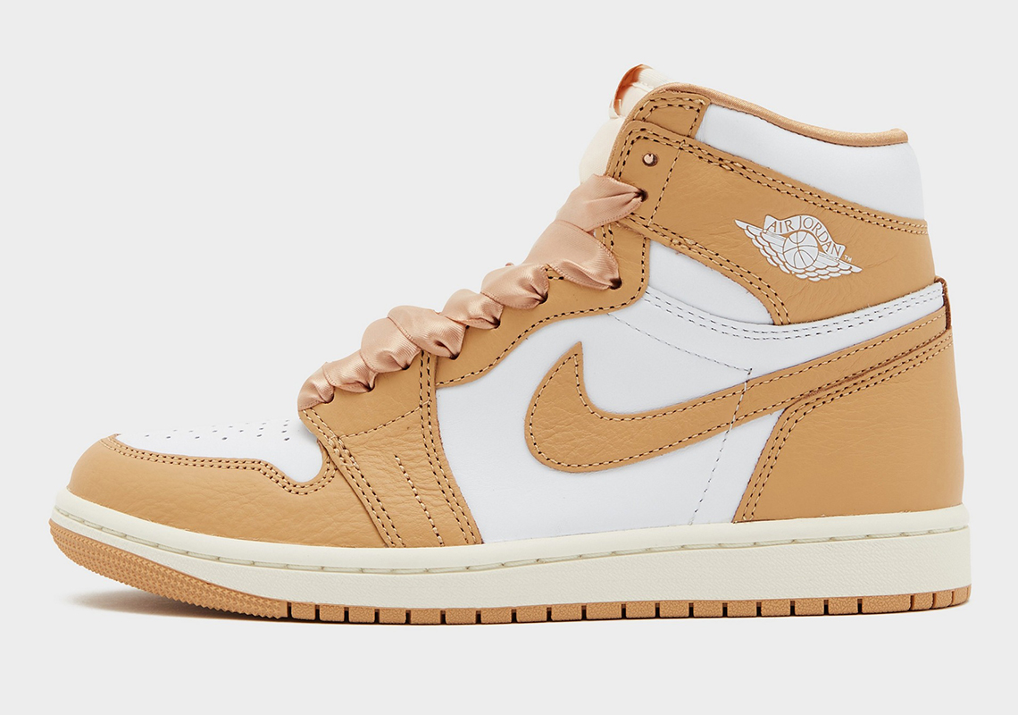 Sự xuất hiện đầu tiên của Air Jordan 1 Retro High OG Praline - 1