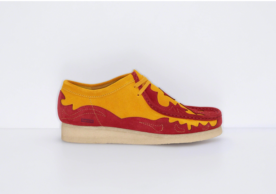 Supreme trang trí Clarks Wallabee với những đường may như giày cao bồi - 5