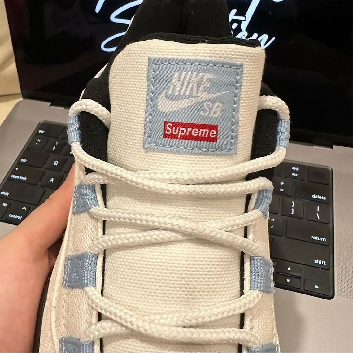 Supreme x Nike SB Air Darwin Low 'Sail': Sự Kết Hợp Đặc Biệt Cho Skateboarding - 3