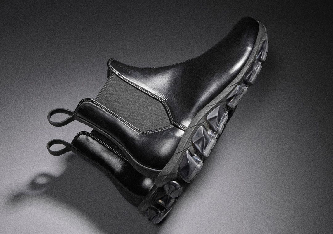 Takahimiyashita thesoloist. Và ASICS thêm đế  GEL-Quantum 360 vào đôi giày Chelsea Boot - 4