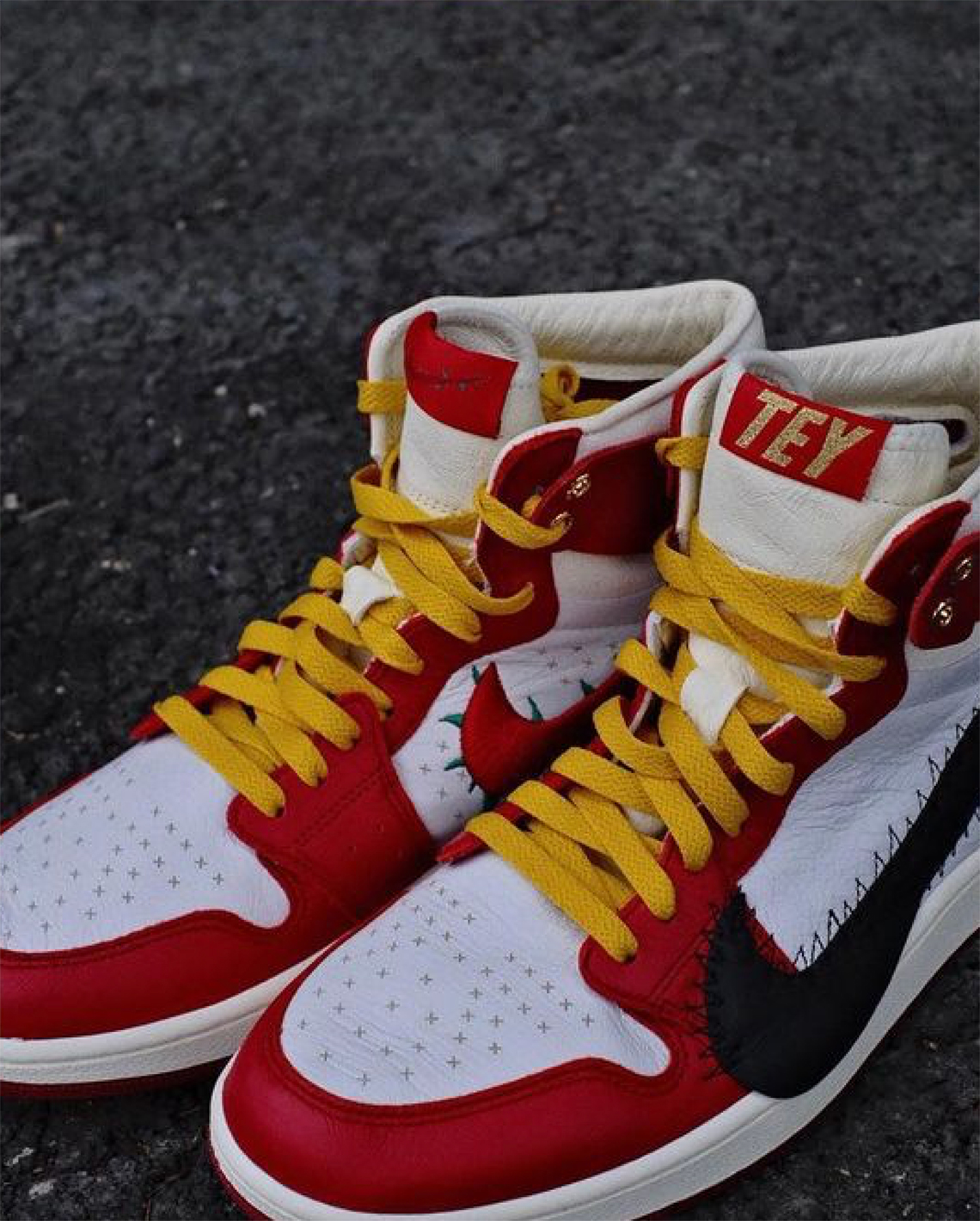 Teyana Taylor ra mắt giày Air Jordan 1 Zoom CMFT 2 Rose In Harlem - 11