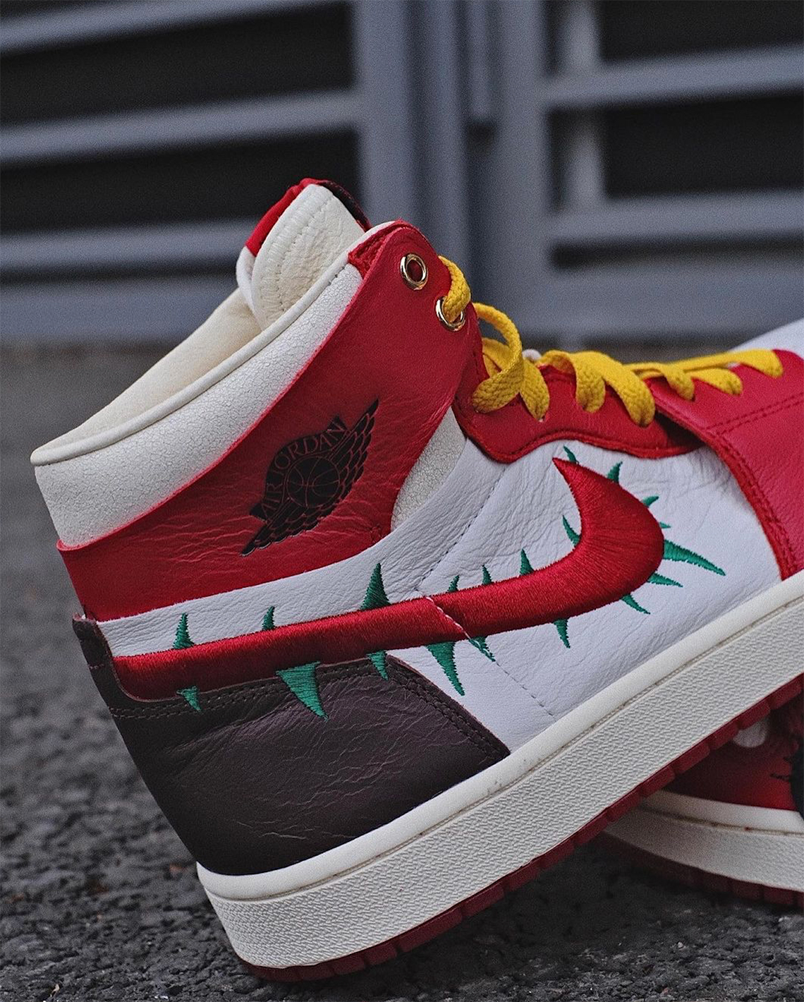 Teyana Taylor ra mắt giày Air Jordan 1 Zoom CMFT 2 Rose In Harlem - 8