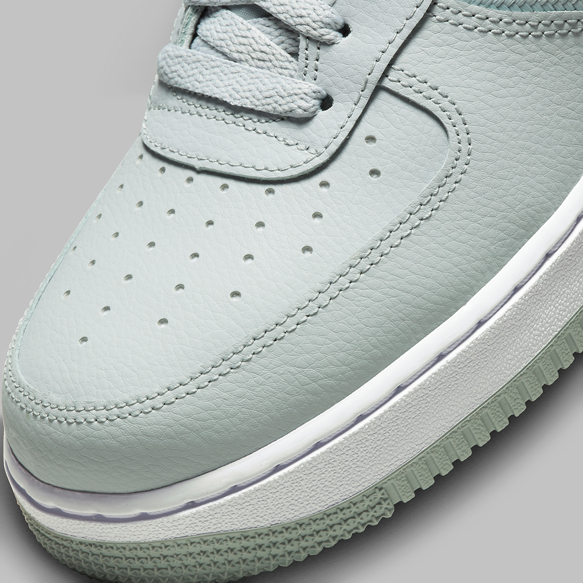 The Nike Air Force 1 Low Double Swoosh xuất hiện trong màu xám nhạt - 7