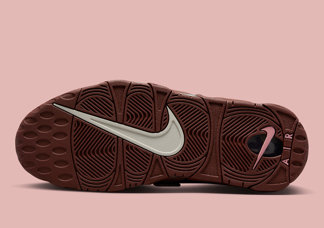 The Nike Air More Uptempo tham gia lễ kỷ niệm ngày lễ valentine năm 2023 - 6