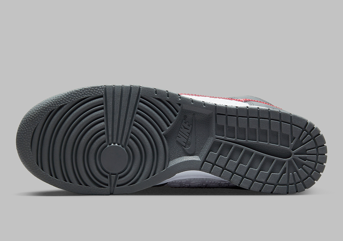 The Nike Dunk High Embossed xuất hiện màu xám đỏ - 4