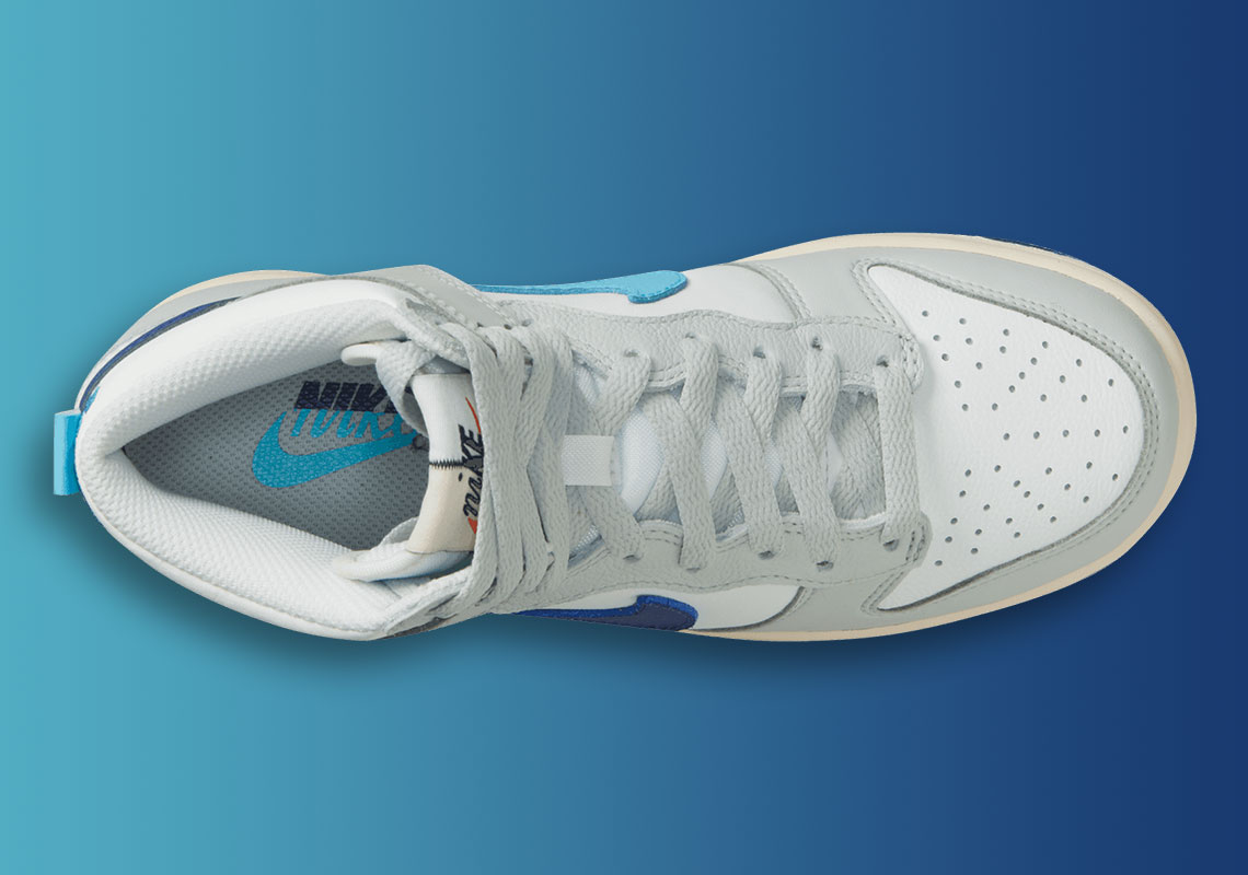 Thương hiệu tách rời và đế hai tông màu xuất hiện trên Nike Dunk High sắp ra mắt này - 2