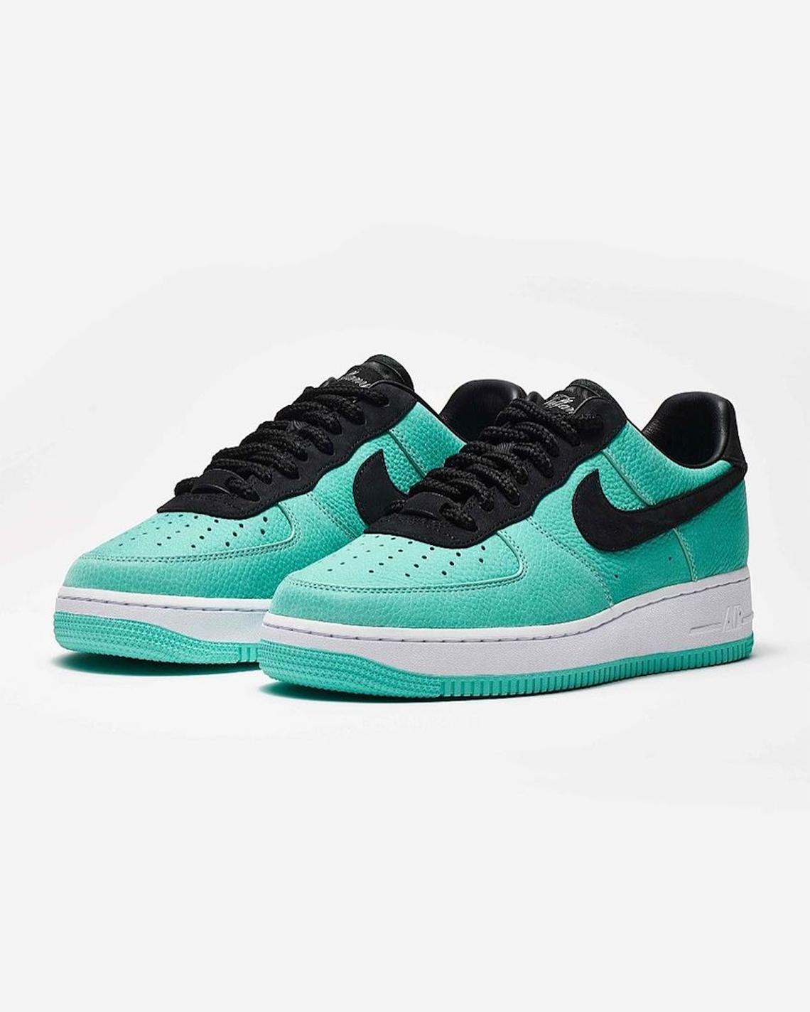 Tiffany & Co. hợp tác với Nike Air Force 1 Low - Phiên bản thân mật cho bạn bè và gia đình - 4