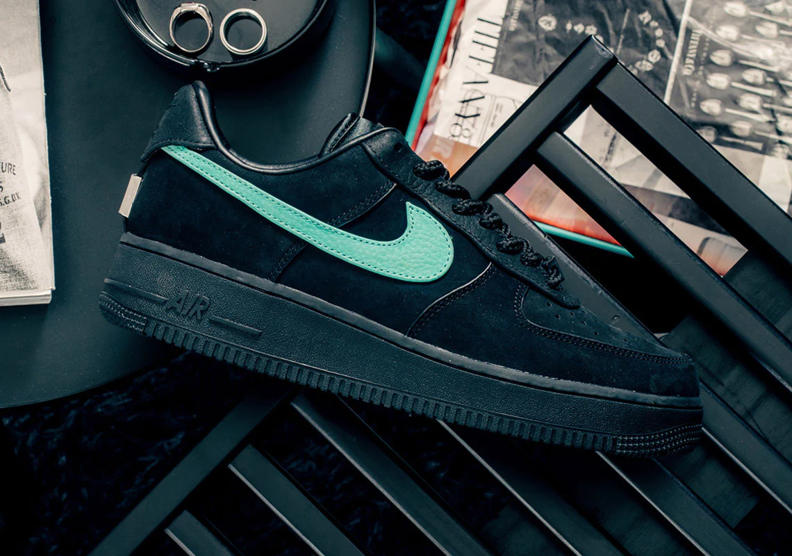 Tiffany & Co. và Nike hợp tác cho ra đời phiên bản Air Force 1 mới - Đánh giá sneaker Tiffany & Co. x Nike Air Force 1 Low - 1