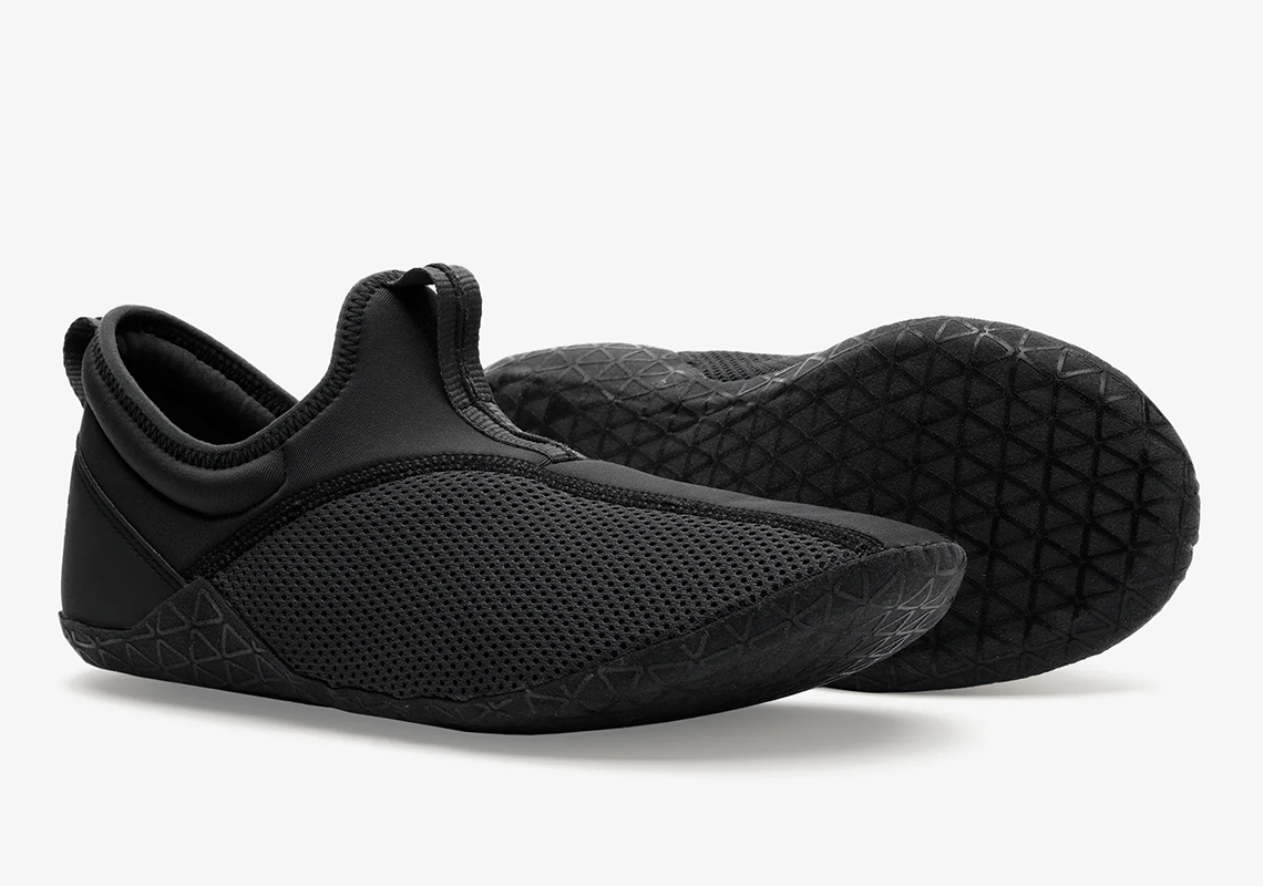 Tombogo và Saucony Ra Mắt Butterfly Mới: Đen và Nâu Chất Lừ - 13