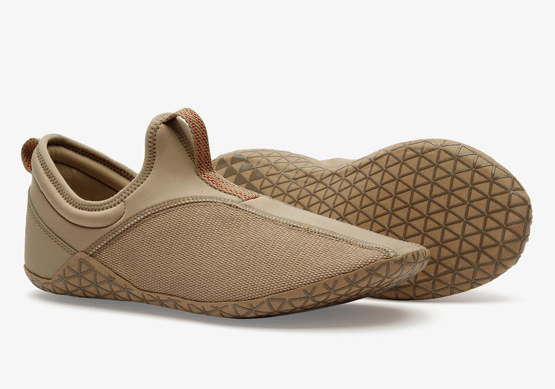 Tombogo và Saucony Ra Mắt Butterfly Mới: Đen và Nâu Chất Lừ - 8