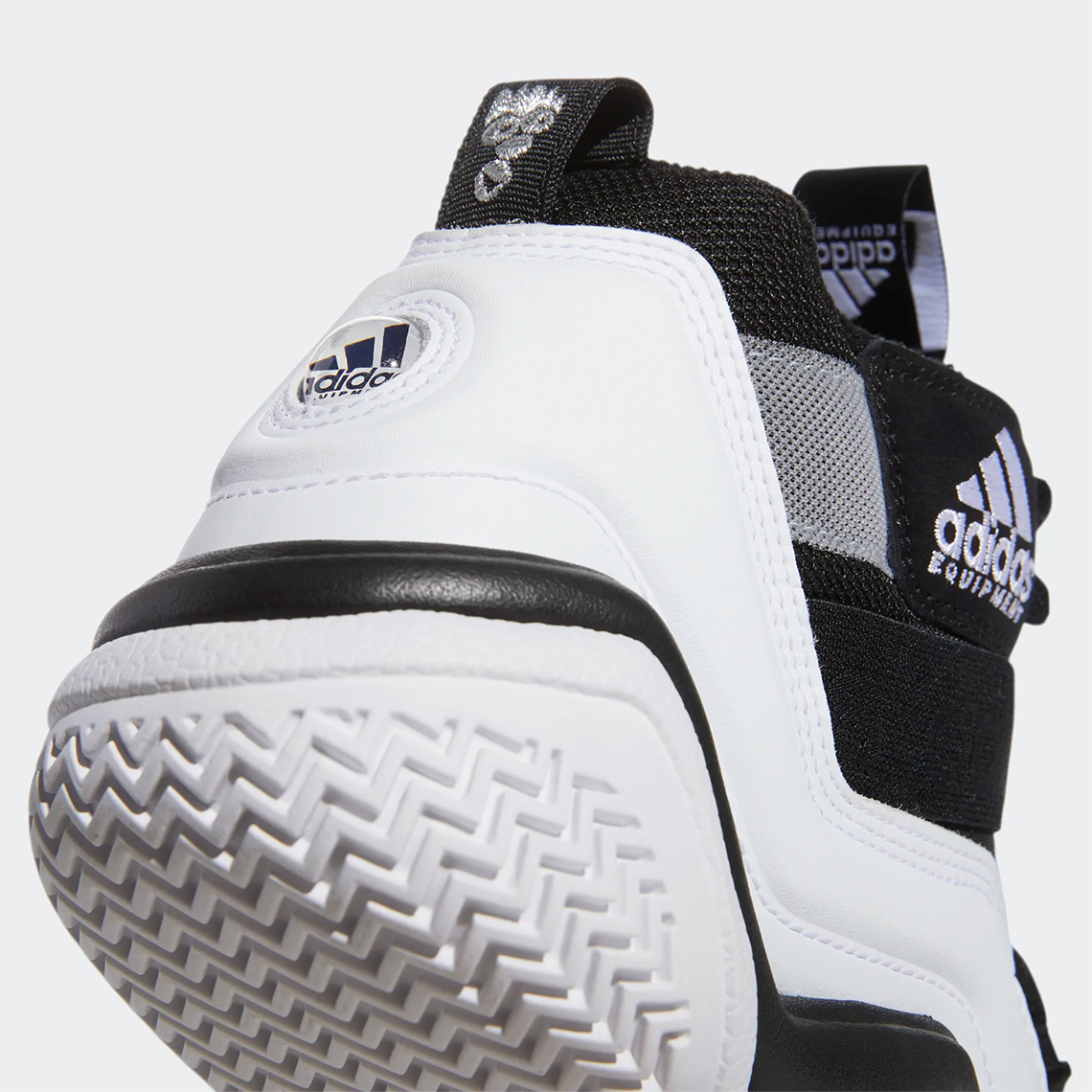 Top Ten 2000 của Adidas khoác lên một bộ trang phục Core Black/Cloud White đối lập - 8
