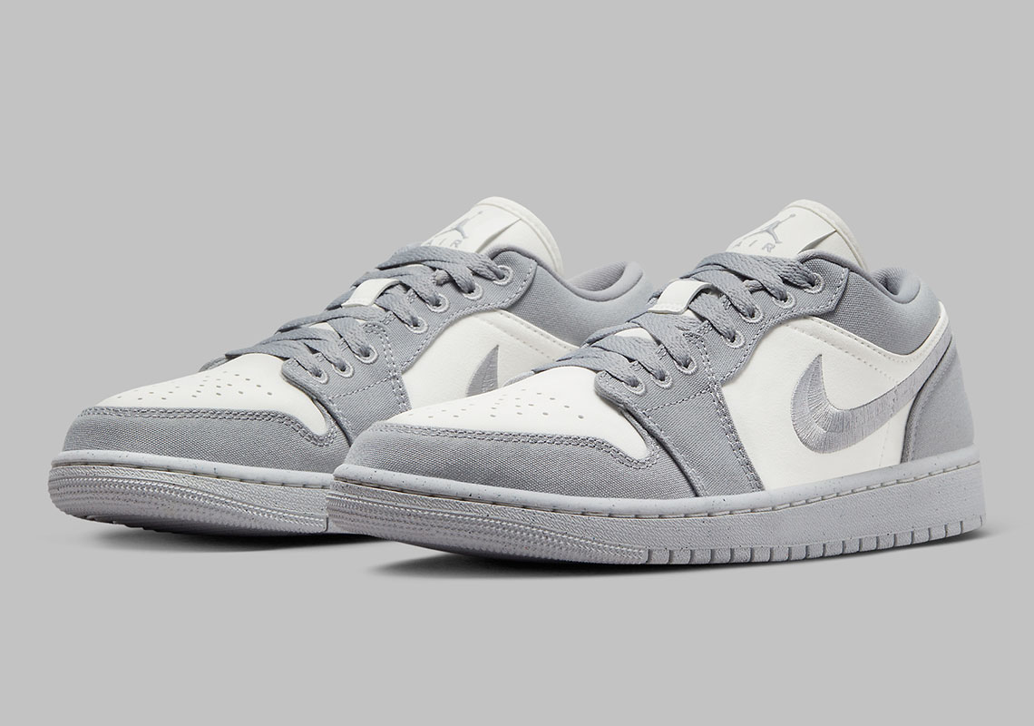 Trang phục có cấu trúc bằng vải và móc khóa thêu Air Jordan 1 Low Steel Grey - 1