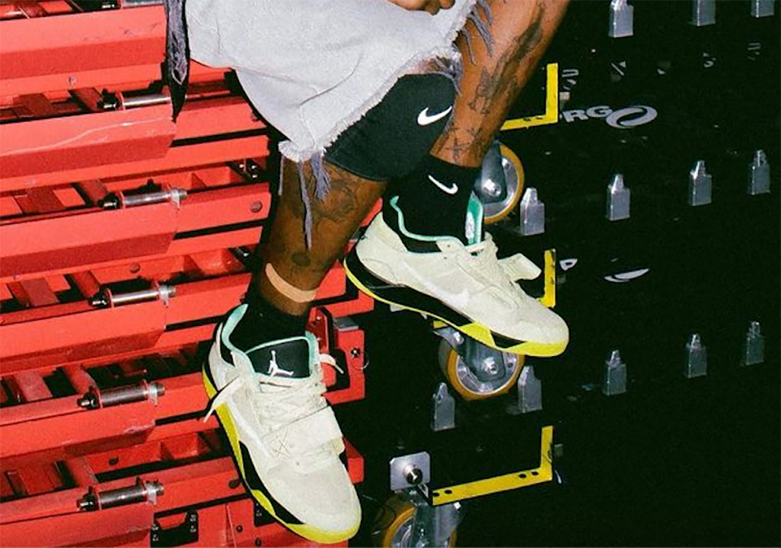 Travis Scott Tiếp Tục Đổ Máu Với Colorway Mới Của Jordan Cut The Check - 1