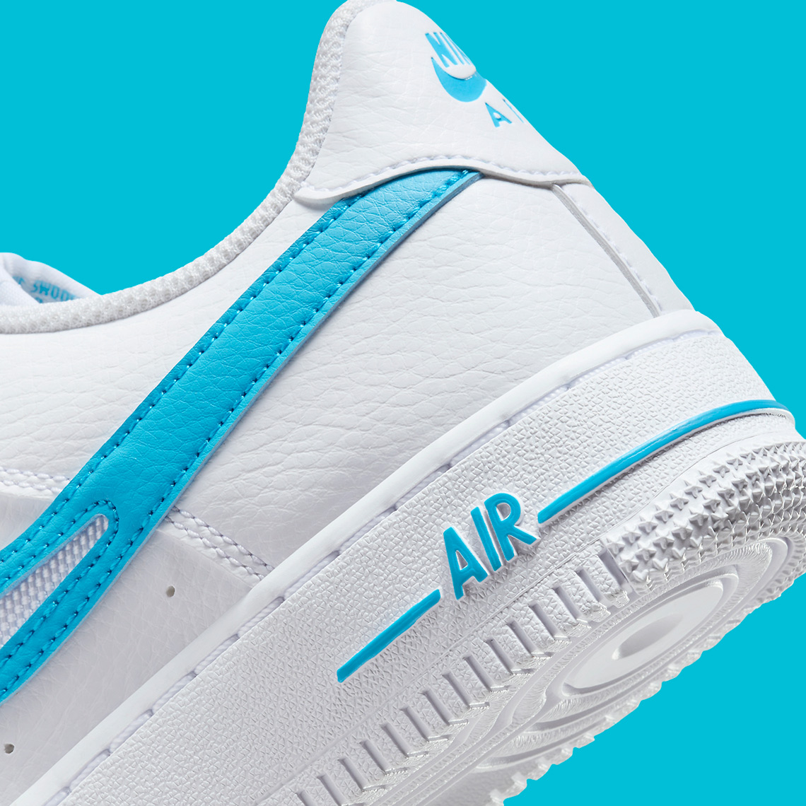 Từ vựng:Cut-out: đục lỗ, cắt lỗAesthetic: thẩm mỹ Nike Air Force 1 Low Aquatone với thiết kế mới lạ đục lỗ. - 7