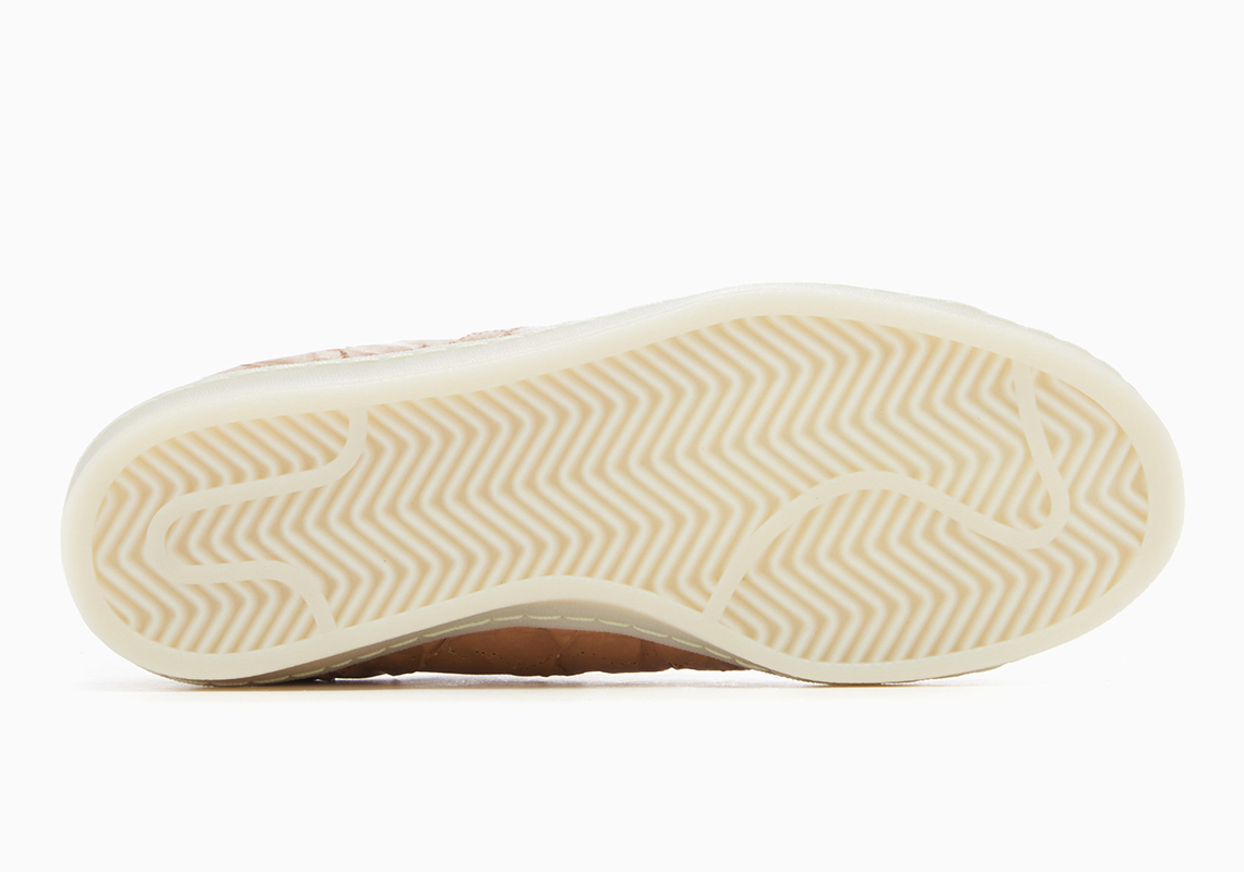 Tuyển tập giày adidas Croptober phù hợp với ngày 4/20 - 16