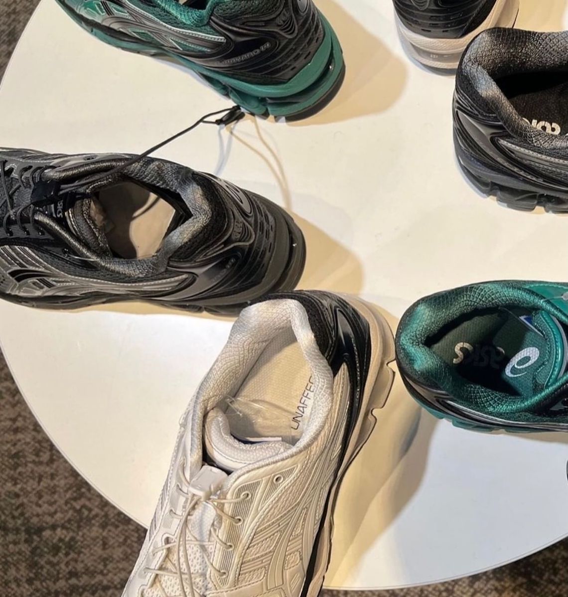 UNAFFECTED của Hàn Quốc đã mang đến cho ASICS GEL-Kayano 14 một sự lột xác - 4